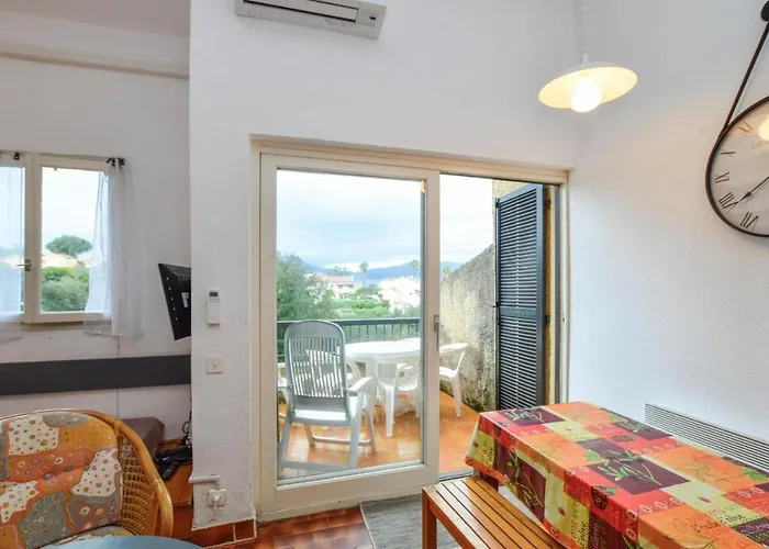 2 Bedroom In Grosseto-pugna Vakantiehuis *
