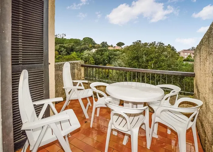 2 Bedroom In Grosseto-pugna *